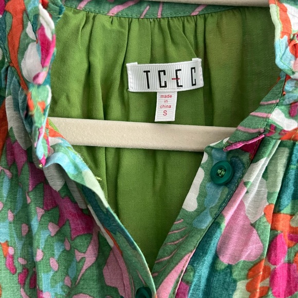 Colorful Button-Up Dress - Picture 2 of 4